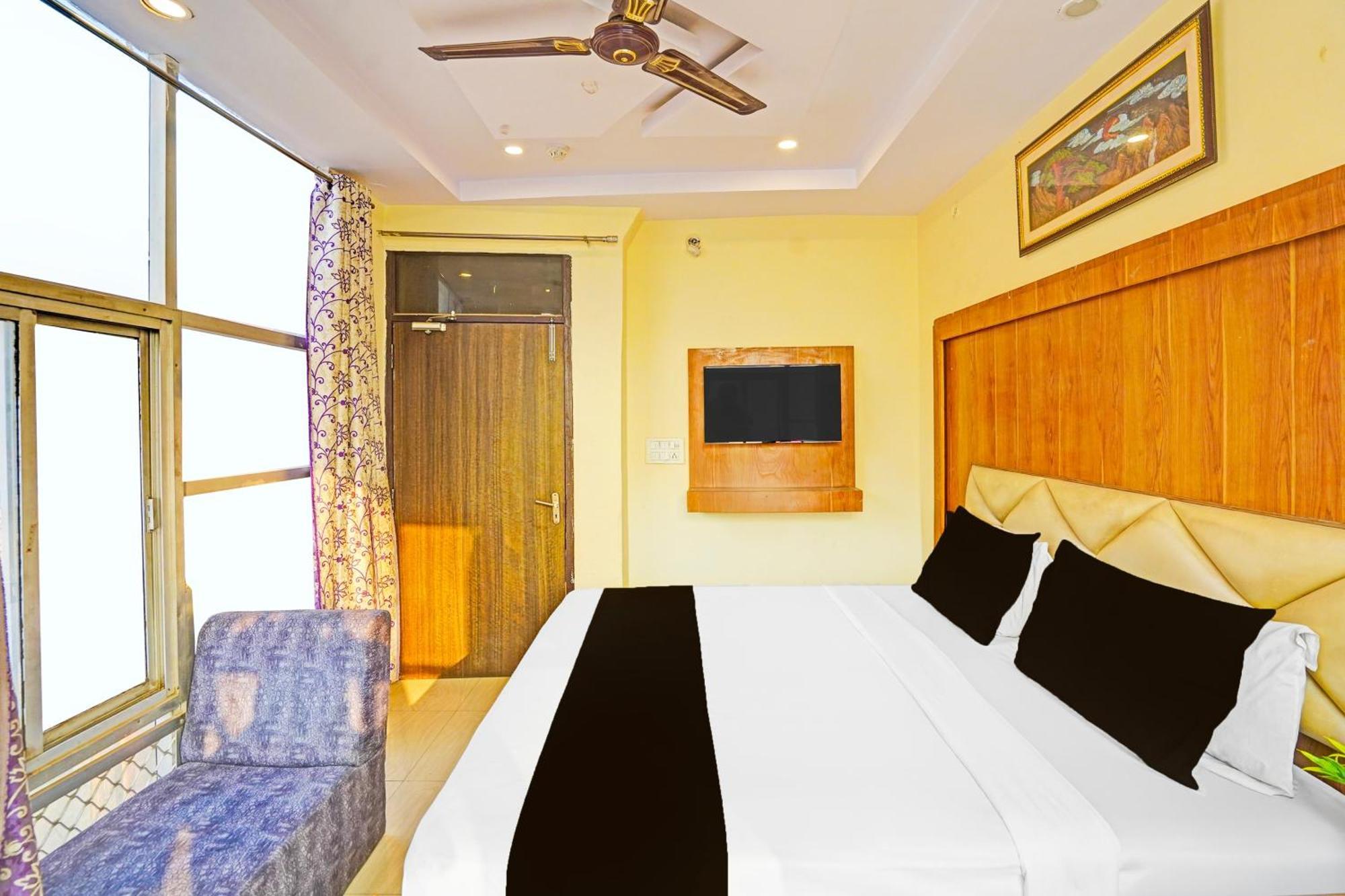 Super Hotel O Charbagh Formerly Khalsa Inn Lucknow Esterno foto
